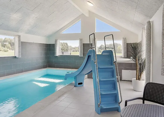 Luxury Retreat With Pool - By Traum Nyaraló Stege