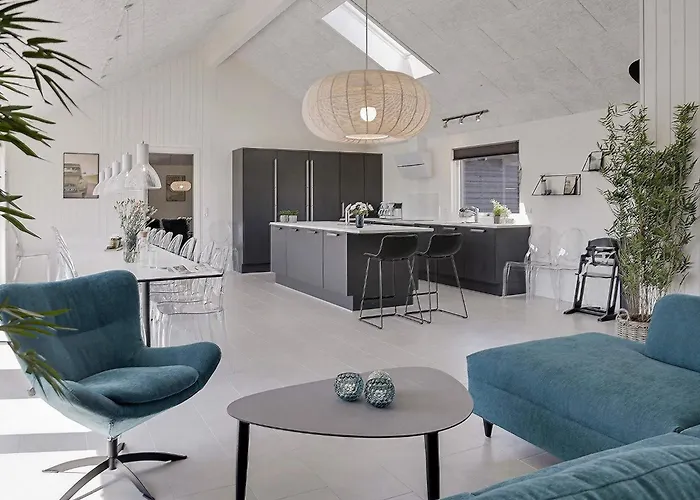 Luxury Retreat With Pool - By Traum